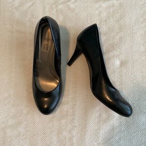 Comfort plus Black 2” Heels — Size 8